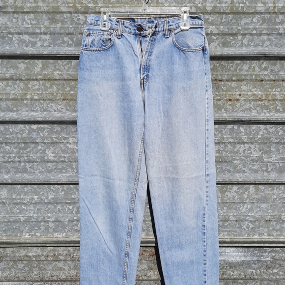 VINTAGE 561 Lightwash Levi Strauss Jeans - Picture 15 of 16